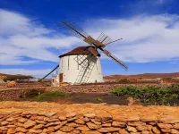 Spacious Holiday Home in La Oliva - 2-Star