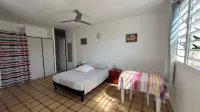 Studio Hibiscus 7 by the Sea, Beach, + Cistern