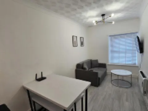 Stylish 1 Bedroom Flat Near Bridgend Town Centre Hotels in Bridgend