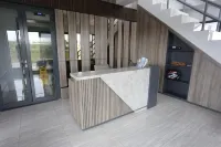 Aurora Rooms Riverdale Hotel a West Cikarang