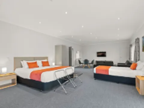 Asure Oak Estate Motor Lodge Hotels in Greytown