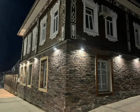 Panorama Lux Hotel โรงแรมในเยเล็ทส์