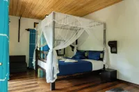 ليجر لاند فيلاس