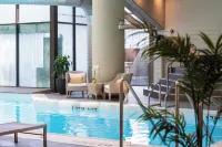 InterContinental Hotels TORONTO CENTRE by IHG - Pools