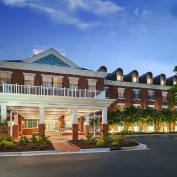 Tryon Riverfront Inn New Bern, Tapestry Collection by Hilton