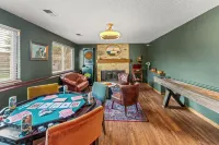 Pixar Paradise! 15 Min to Downtown / Game Room