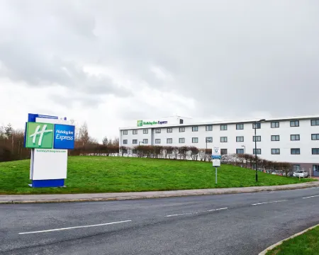Holiday Inn Express MANCHESTER AIRPORT by IHG Hotels in Ringway