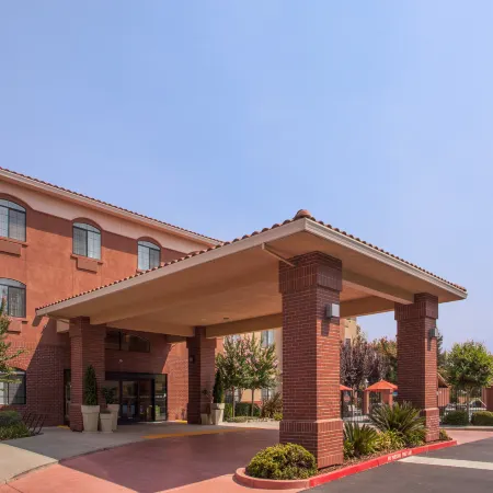 Holiday Inn Express & Suites DAVIS - UNIVERSITY AREA by IHG