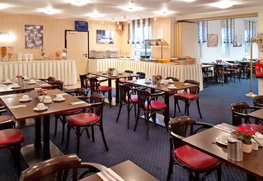 1. 시티 호텔 호이..