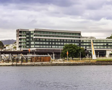 Novotel Devonport Hotels in Devonport