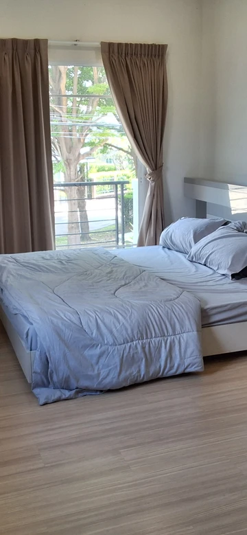 รูปภาพของSpacious Entire House with shared Fitness Room and Shared Indoor Pool in club