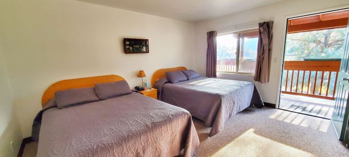 Corral Creek Lodge Hotels in Tulare County