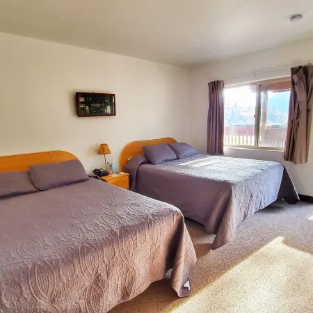 Corral Creek Lodge