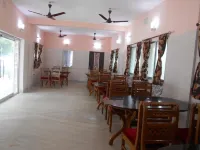 Resort Garden Retreat (Sea View)