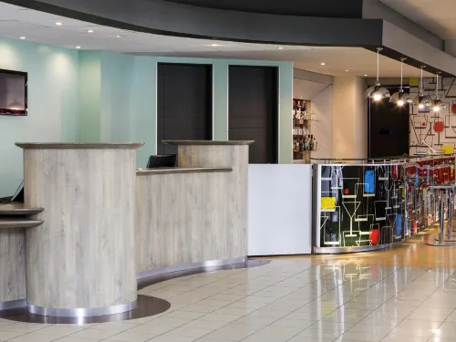 Ibis Monterrey Valle Общественные зоны Photos