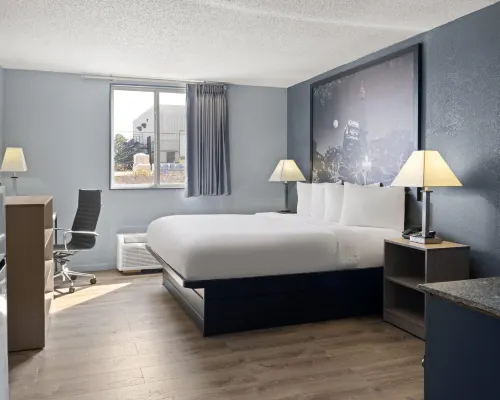 Super 8 by Wyndham Fort Wayne Hotels in Fort wayne