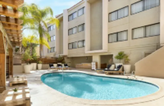 The Anza A Calabasas Hotel