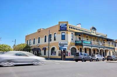 The Burlington Hotel Отели рядом с достопримечательностью «Парк Банбери Уайлдлайф»