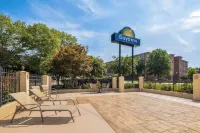 Days Inn by Wyndham Canton Hotels in Canton