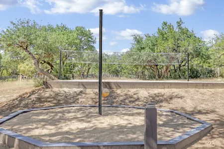 Enchanting Cabin with Private Patio and Charcoal Grill - Cozy Retreat