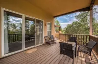 Family Friendly House!  Great Mountain Views!   Sleeps 14 루이도소 호텔