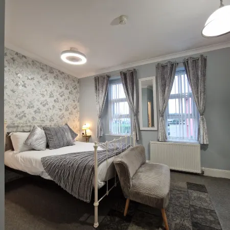 Ambassador Guest House Bed and Breakfast