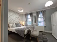 Ambassador Guest House Bed and Breakfast Hotels in 