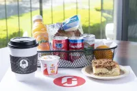 Blue Rock Resort - breakfast