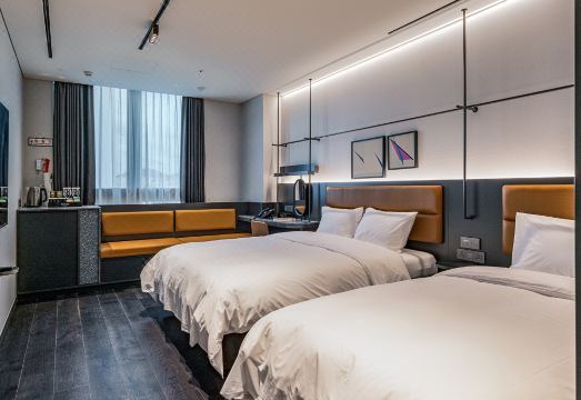 라마다플라자 충장