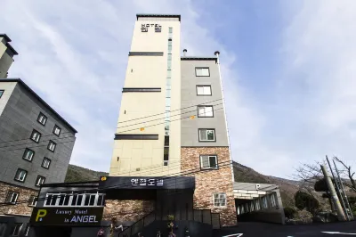 Busan Hakjang Angel Hotels near 당감 성당