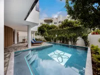 Coastal Bliss: 3-Bedroom Retreat with Pool