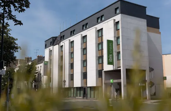 宜必思尚品昂熱中心火車站酒店