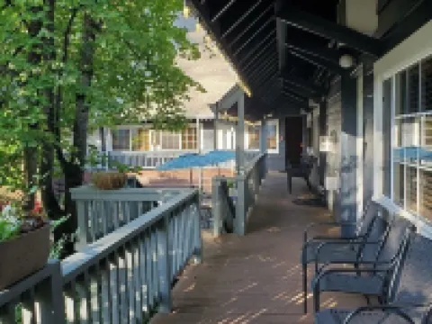 Timberline Lodge - Arnold - Bear Valley Hotels in Arnold