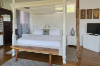 Crystals Villa Hotel - Uima-altaat