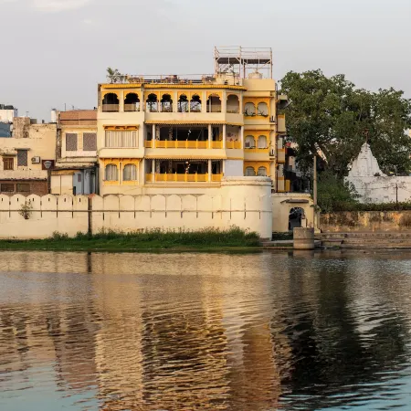 Young Monk Hostel Udaipur - Jaydurg