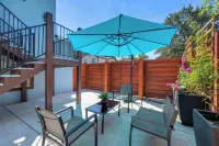 Walk to UC Davis Medical Center! Duplex w/ Patio - Condos
