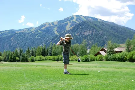 2BD Sweetwater Condo - Community Park, Pool + Hot Tub