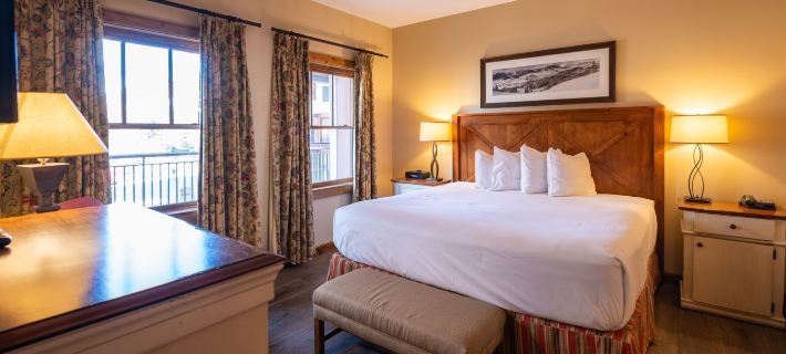 Two Bedroom Condo with a Balcony in Mountaineer Square 2 Condo - No Cleaning Fee! by RedAwning Hotels in Mount Crested Butte