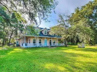 Lovely Hawthorne Home w/ Private Boat Dock! Hotels in Putnam County