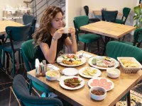Golden Lux Hotel Antalya アンタルヤ時計塔周辺のホテル