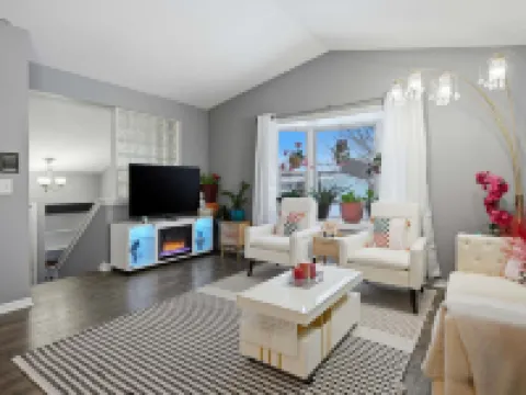 Pet Friendly Lansing Home - Private Gym - Near MSU Hotels in Lansing