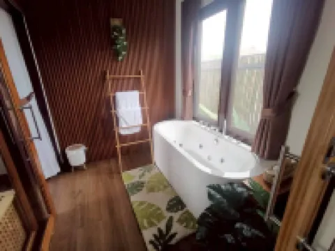 Chewavethee Herb Wellness Stay Hotels in Phu Phiang