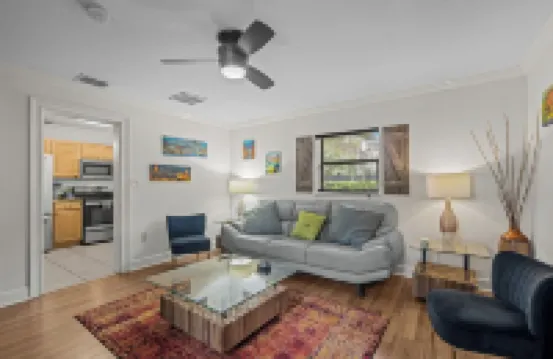 LOCATION! COZY COMFORT 2 BLOCKS FROM PARK AVE W POOL, HOT TUB AND GRILL STATION!