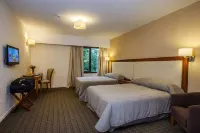 Days Inn by Wyndham Sierra de la Ventana - Pools