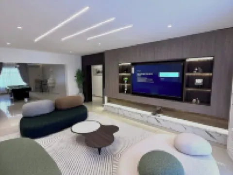 Black Space Reality Hotels in Mushin