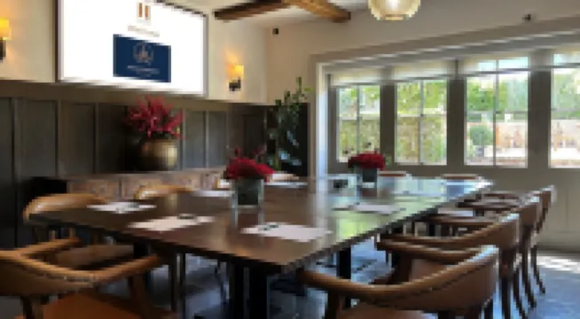 Mr & MRS Smith Hurley House Hotel