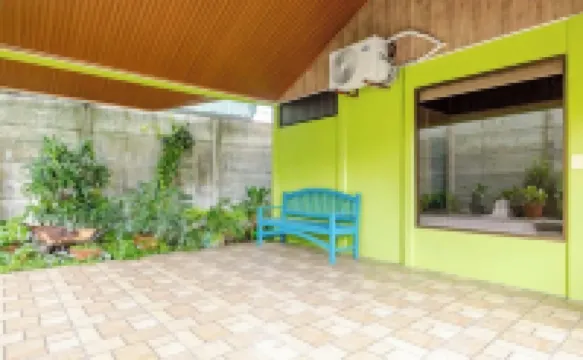 Aparatamentos Arenal Ranas y Ranitas