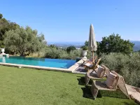 Villa in Grasse with Private Pool -  Ferienhäuser