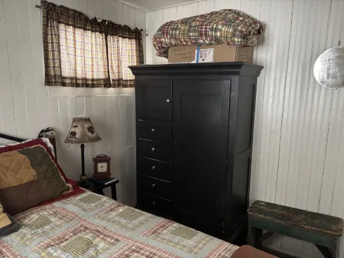 Rustic Willow Retreat - Outdoor Adventures 2 Bedroom Cabin by RedAwning