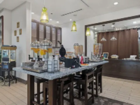 Kozy Hotel Houston North ヒューストンのホテル